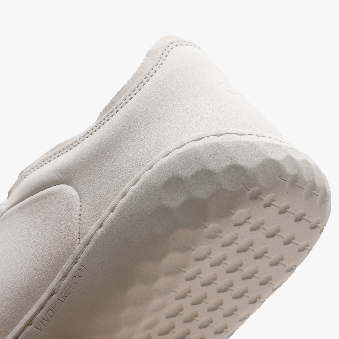 Bright White Vivobarefoot Geo Court III | XLTRHOQ-45